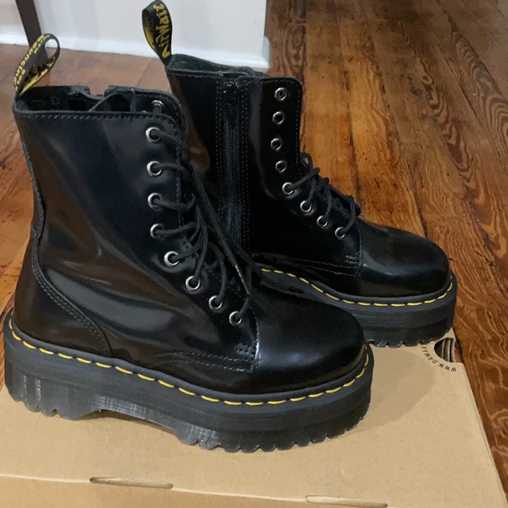 Dr Marten Jadon